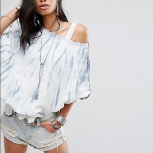 Free people tie dye cozy sweatshirt!!